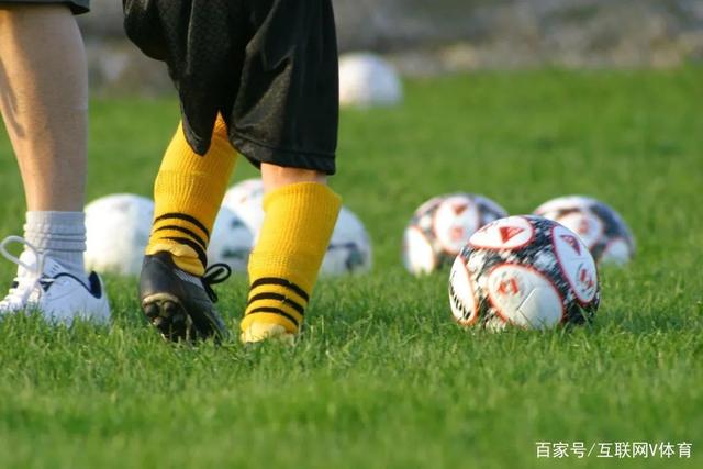 太阳队围绕布克构建冠军争夺阵容