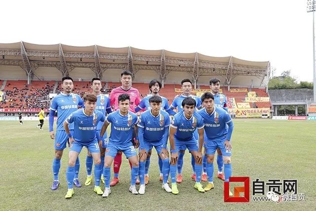 官方：那不勒斯与33岁老将斯皮纳佐拉续约至2028年